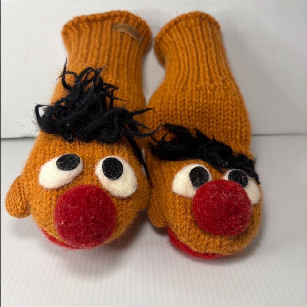 DeLux ERNIE MITTENS Sesame Street ADULT puppet LINED costume berts friend earnie